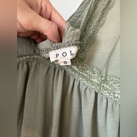 POL Blouse - Picture 2 of 3